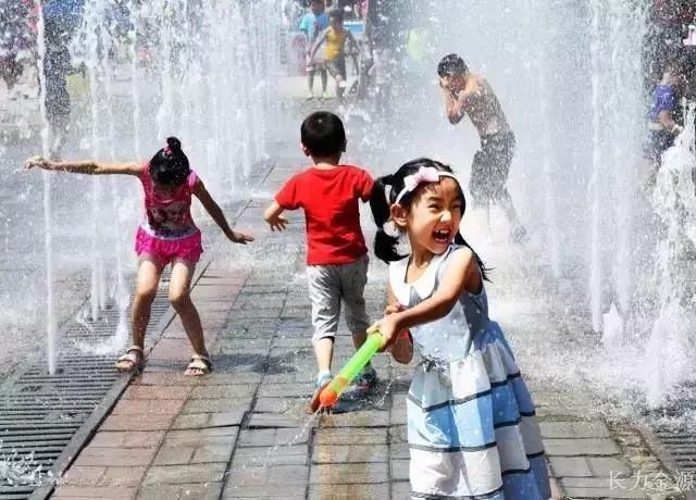 呀路古泼水季图片 呀路古泼水季图片